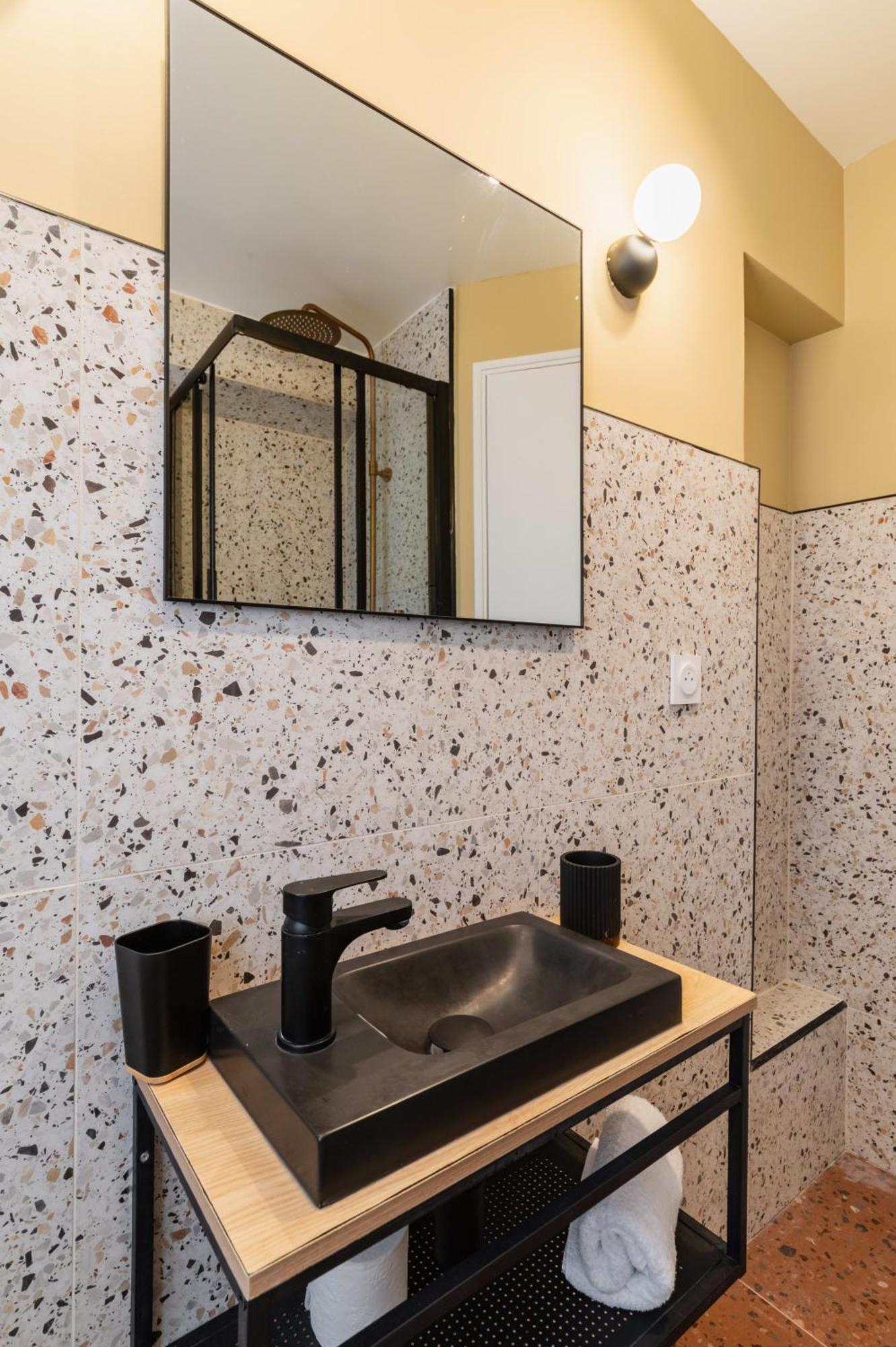 Grand Studio Refait A Neuf Paris 16 - 4P - Flat-Guest Bagian luar foto